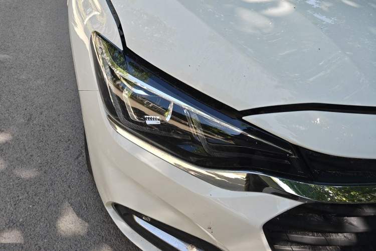 Used Chevrolet Monza 2022 320 Automatic Enjoyment Sunroof Version Right Front Headlight