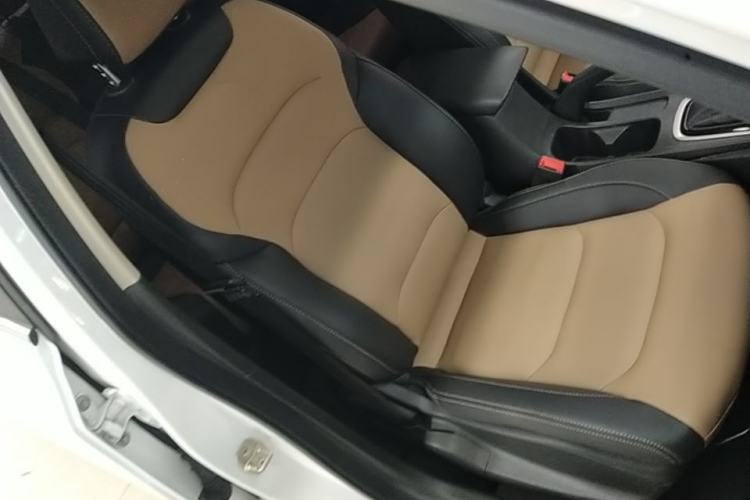 Used Chevrolet Monza 2022 320 Automatic Enjoyment Sunroof Version Right Front Seat