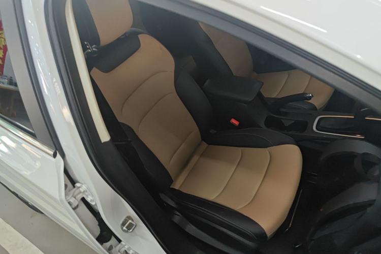 Used Chevrolet Monza 2022 320 Automatic Enjoyment Sunroof Version Right Front Seat