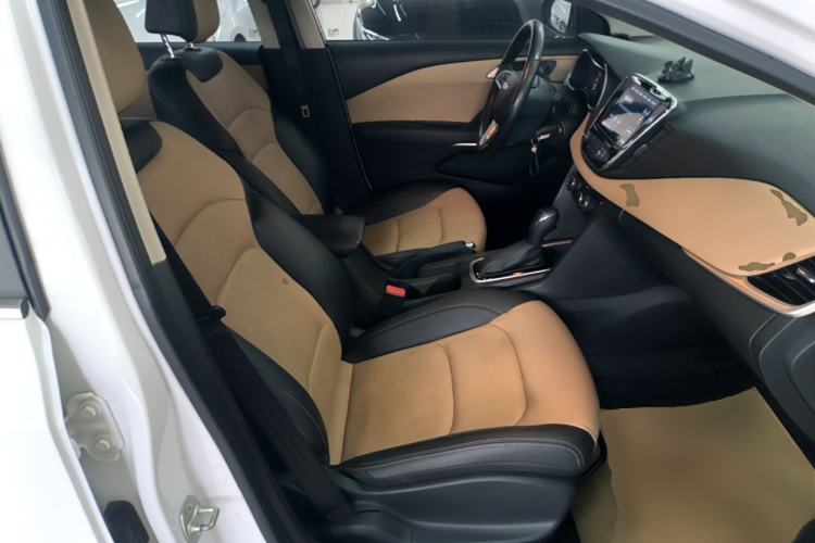 Used Chevrolet Monza 2022 320 Automatic Enjoyment Sunroof Version Right Front Seat