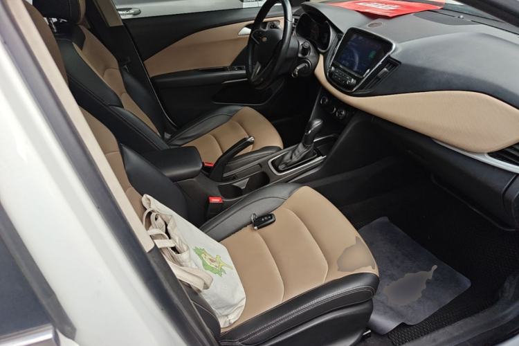 Used Chevrolet Monza 2022 320 Automatic Enjoyment Sunroof Version Right Front Seat
