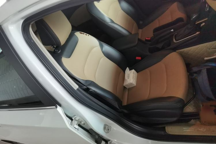 Used Chevrolet Monza 2022 320 Automatic Enjoyment Sunroof Version Right Front Seat