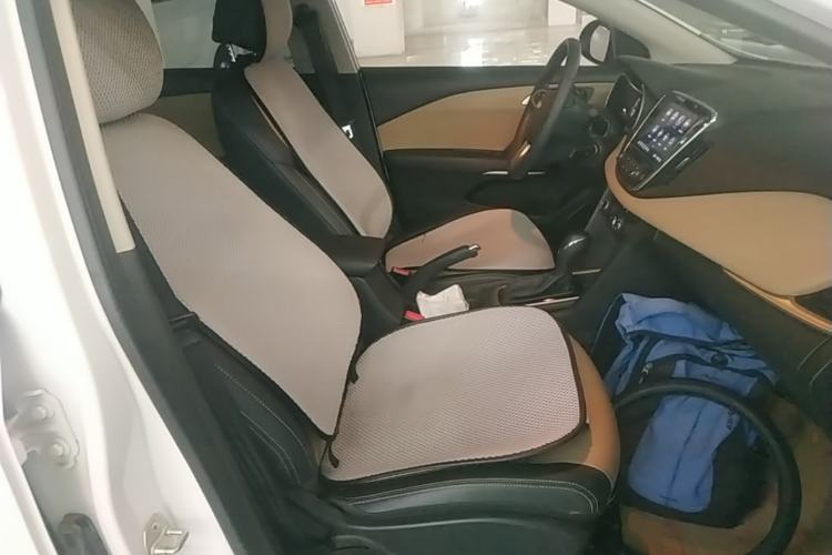 Used Chevrolet Monza 2022 320 Automatic Enjoyment Sunroof Version Right Front Seat