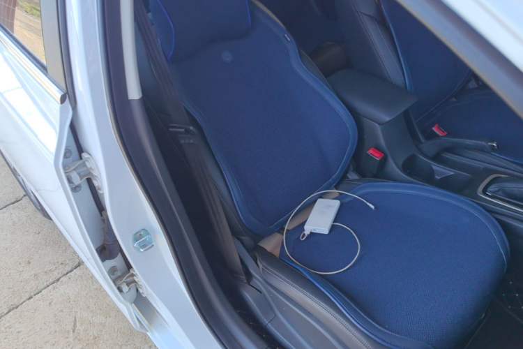 Used Chevrolet Monza 2022 320 Automatic Enjoyment Sunroof Version Right Front Seat