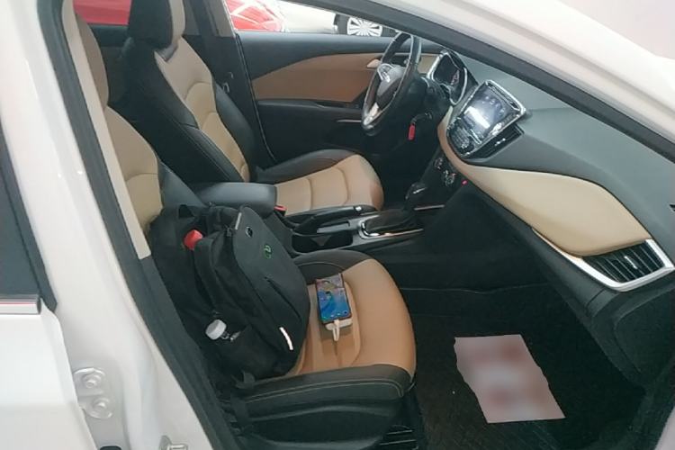 Used Chevrolet Monza 2022 320 Automatic Enjoyment Sunroof Version Right Front Seat