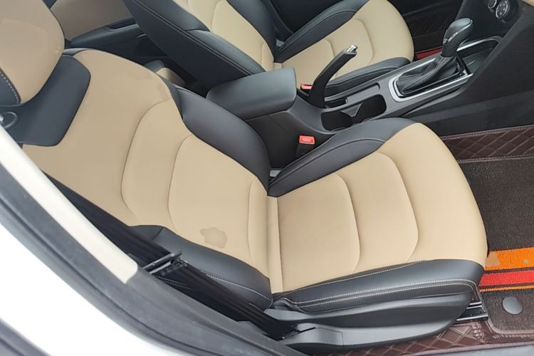 Used Chevrolet Monza 2022 320 Automatic Enjoyment Sunroof Version Right Front Seat