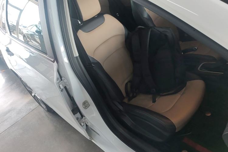 Used Chevrolet Monza 2022 320 Automatic Enjoyment Sunroof Version Right Front Seat