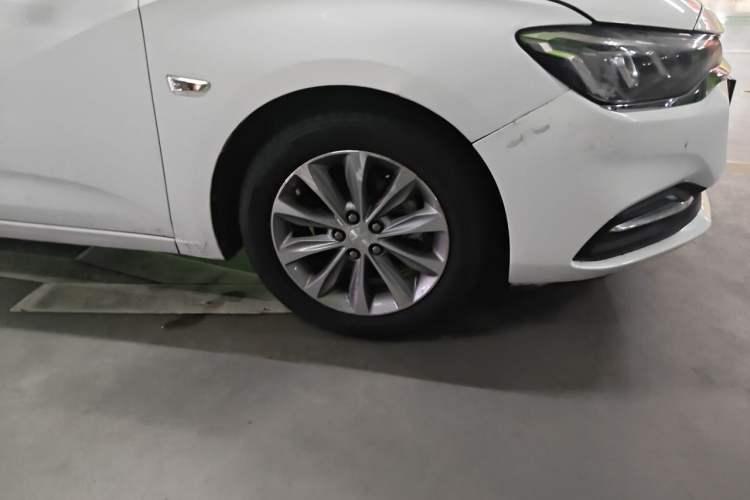 Used Chevrolet Monza 2022 320 Automatic Enjoyment Sunroof Version Right Front Wheel Hub