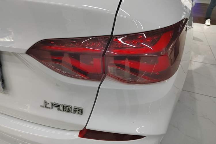 Used Chevrolet Monza 2022 320 Automatic Enjoyment Sunroof Version Right Rear Taillight