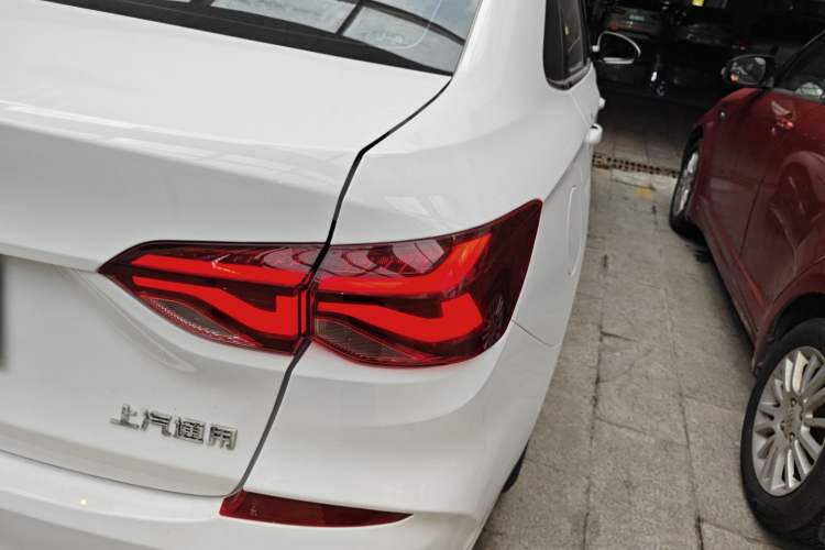 Used Chevrolet Monza 2022 320 Automatic Enjoyment Sunroof Version Right Rear Taillight