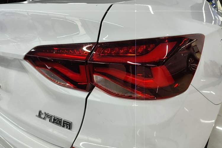 Used Chevrolet Monza 2022 320 Automatic Enjoyment Sunroof Version Right Rear Taillight