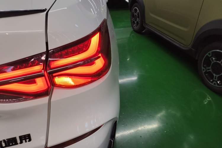 Used Chevrolet Monza 2022 Light Hybrid RS 330T Automatic Comfort Edition Right Rear Taillight