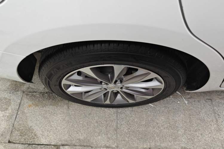 Used Chevrolet Monza 2022 320 Automatic Enjoyment Sunroof Version Right Rear Wheel Hub