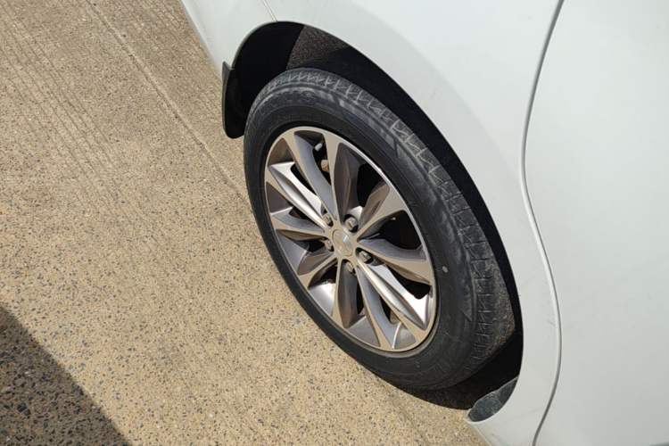 Used Chevrolet Monza 2022 320 Automatic Enjoyment Sunroof Version Right Rear Wheel Hub