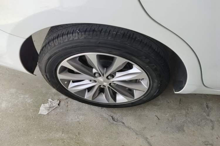 Used Chevrolet Monza 2022 320 Automatic Enjoyment Edition Right Rear Wheel Hub