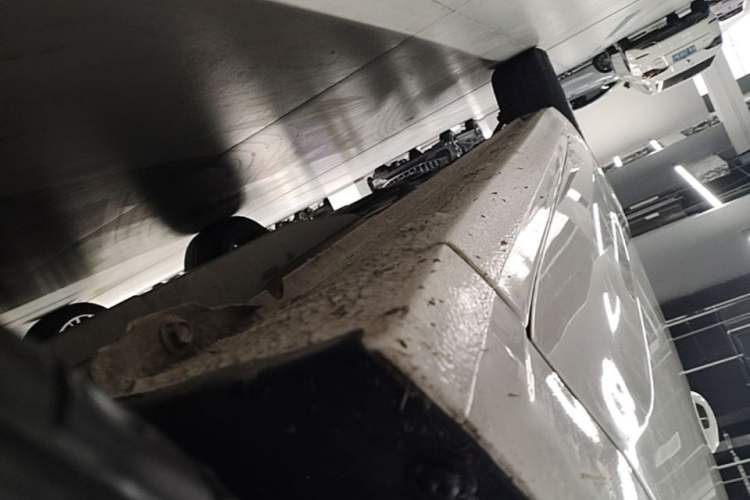 Used Chevrolet Monza 2022 Light Hybrid RS 330T Automatic Comfort Edition Right Side Sill