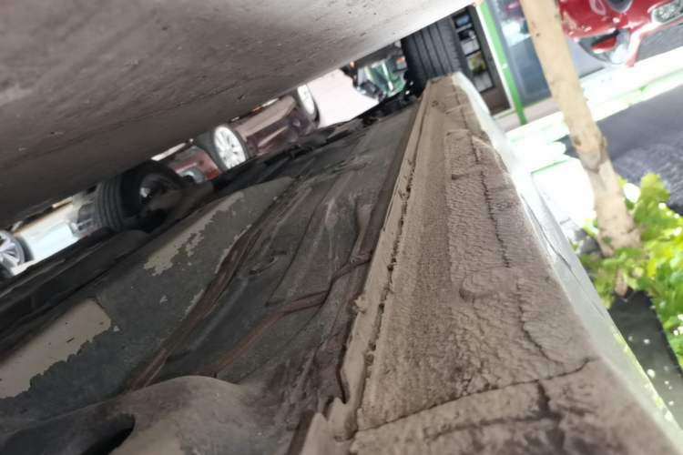 Used Chevrolet Monza 2022 320 Automatic Enjoyment Sunroof Version Right Side Sill