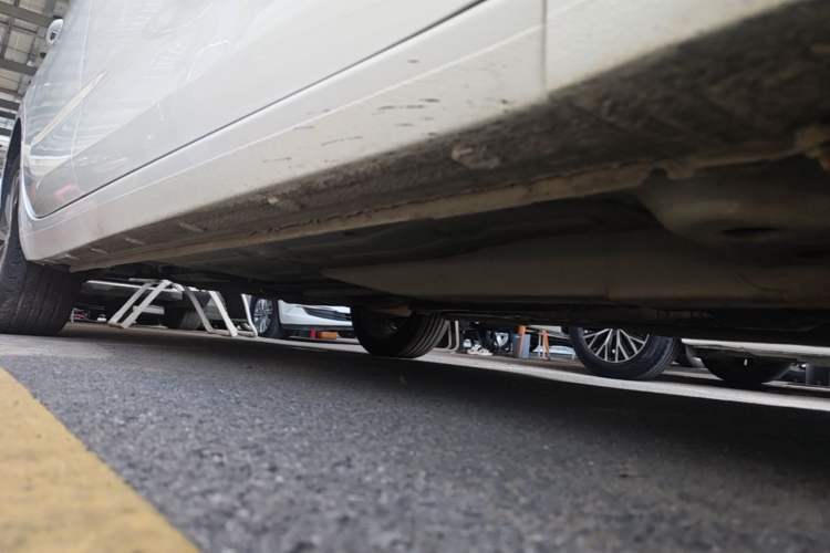 Used Chevrolet Monza 2022 320 Automatic Enjoyment Sunroof Version Right Side Sill