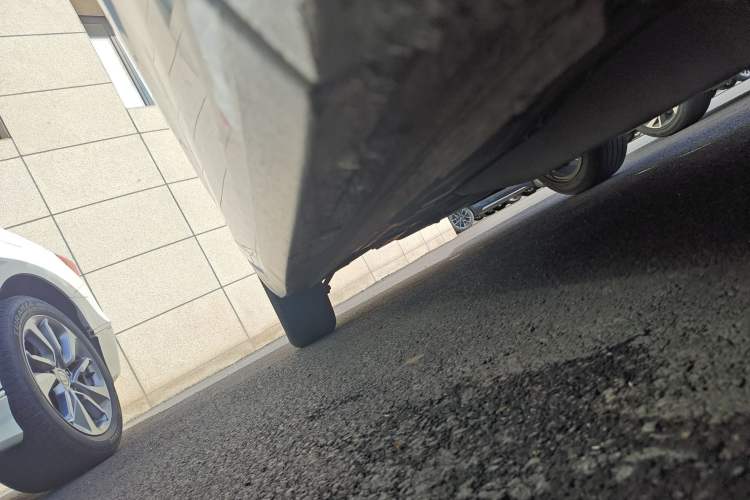 Used Chevrolet Monza 2022 320 Automatic Enjoyment Sunroof Version Right Side Sill