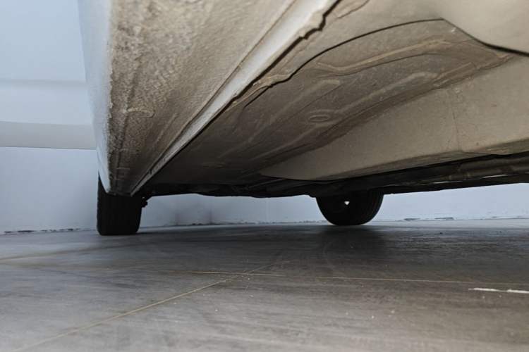 Used Chevrolet Monza 2022 320 Automatic Enjoyment Sunroof Version Right Side Sill