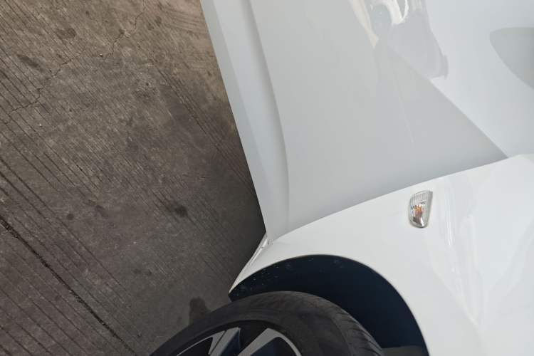 Used Chevrolet Monza 2022 Light Hybrid RS 330T Automatic Comfort Edition Right Side Sill