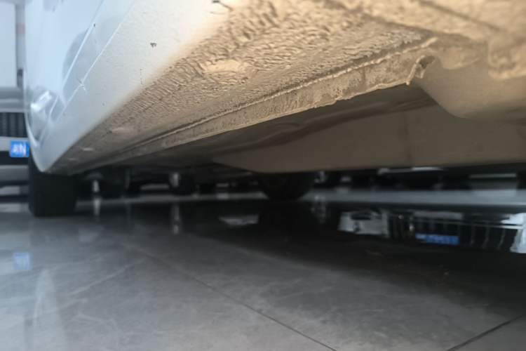 Used Chevrolet Monza 2022 320 Automatic Enjoyment Sunroof Version Right Side Sill
