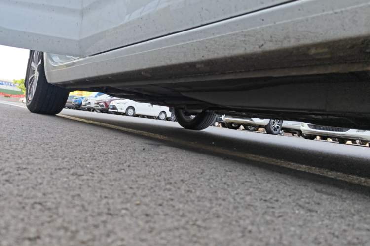 Used Chevrolet Monza 2022 320 Automatic Enjoyment Sunroof Version Right Side Sill