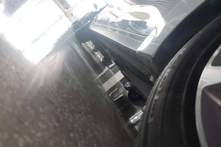 Used Chevrolet Monza 2022 320 Automatic Enjoyment Sunroof Version Right Side Sill