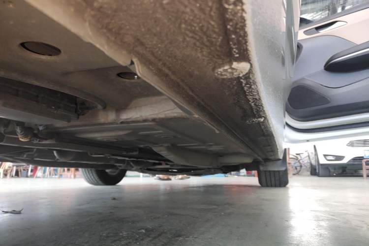 Used Chevrolet Monza 2022 320 Automatic Enjoyment Edition Right Side Sill