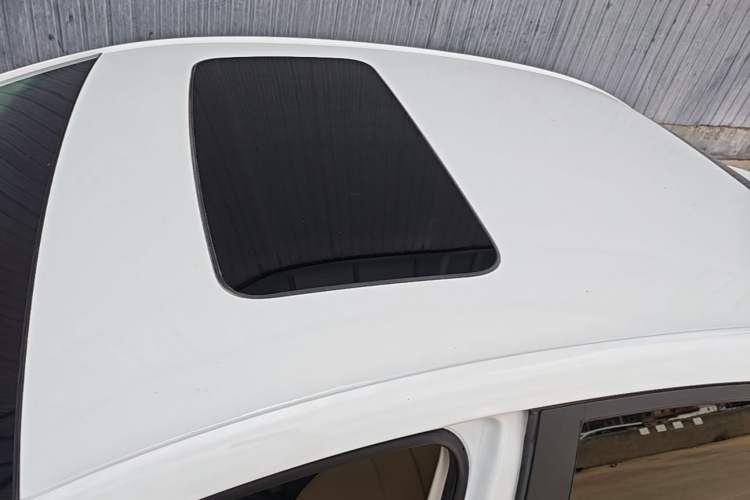 Used Chevrolet Monza 2022 320 Automatic Enjoyment Sunroof Version Roof