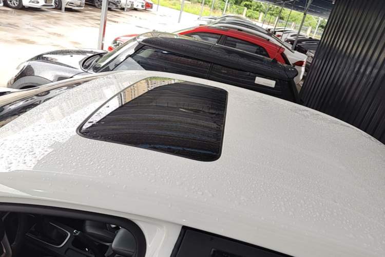 Used Chevrolet Monza 2022 Light Hybrid RS 330T Automatic Comfort Edition Roof