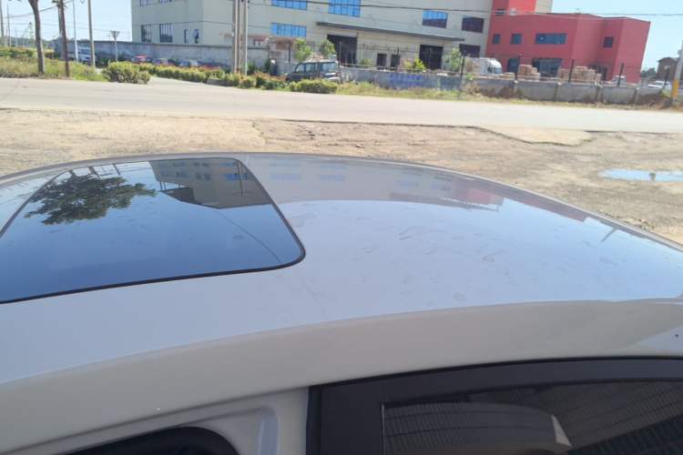 Used Chevrolet Monza 2022 320 Automatic Enjoyment Sunroof Version Roof
