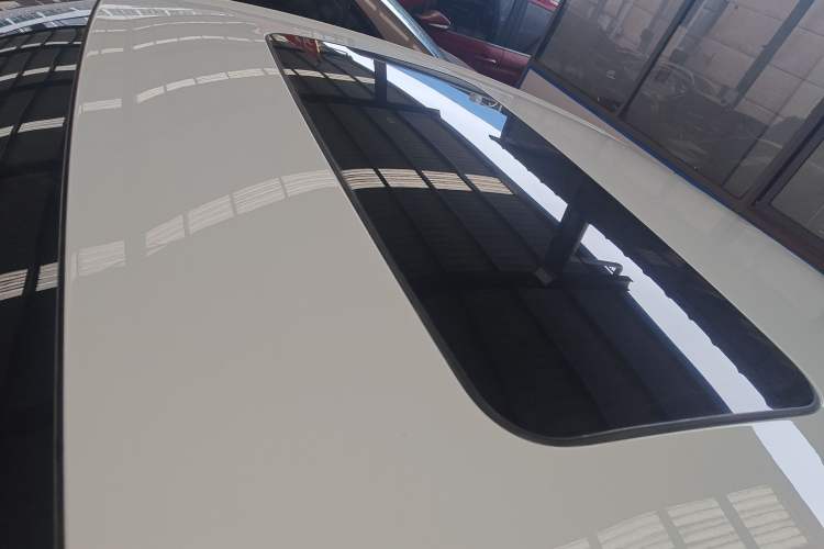 Used Chevrolet Monza 2022 320 Automatic Enjoyment Sunroof Version Roof