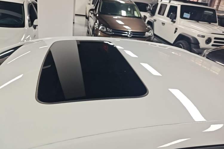 Used Chevrolet Monza 2022 320 Automatic Enjoyment Sunroof Version Roof