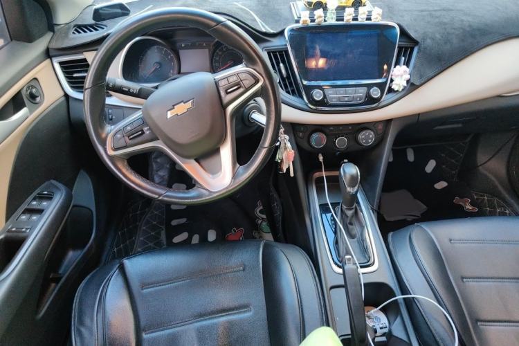 Used Chevrolet Monza 2022 320 Automatic Enjoyment Sunroof Version Steering Wheel