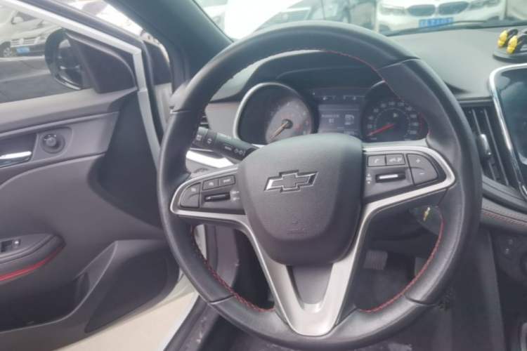 Used Chevrolet Monza 2022 Light Hybrid RS 330T Automatic Comfort Edition Steering Wheel