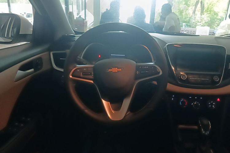 Used Chevrolet Monza 2022 320 Automatic Enjoyment Sunroof Version Steering Wheel