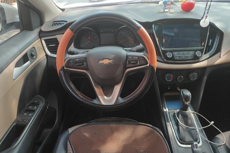 Used Chevrolet Monza 2022 320 Automatic Enjoyment Sunroof Version Steering Wheel