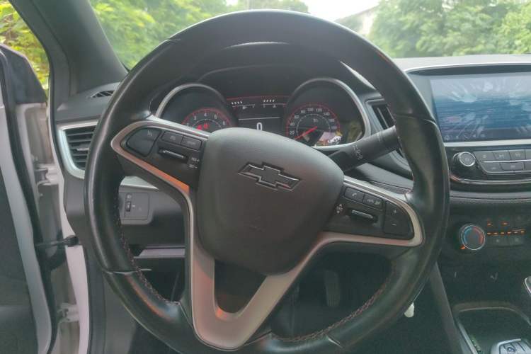Used Chevrolet Monza 2022 Light Hybrid RS 330T Automatic Comfort Edition Steering Wheel