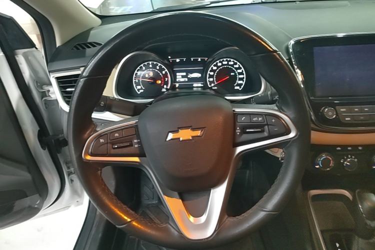 Used Chevrolet Monza 2022 320 Automatic Enjoyment Sunroof Version Steering Wheel