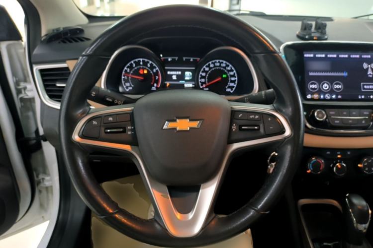 Used Chevrolet Monza 2022 320 Automatic Enjoyment Sunroof Version Steering Wheel