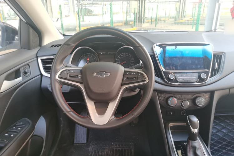 Used Chevrolet Monza 2022 Light Hybrid Redline 320T Dual-Clutch Thrilling Edition Steering Wheel