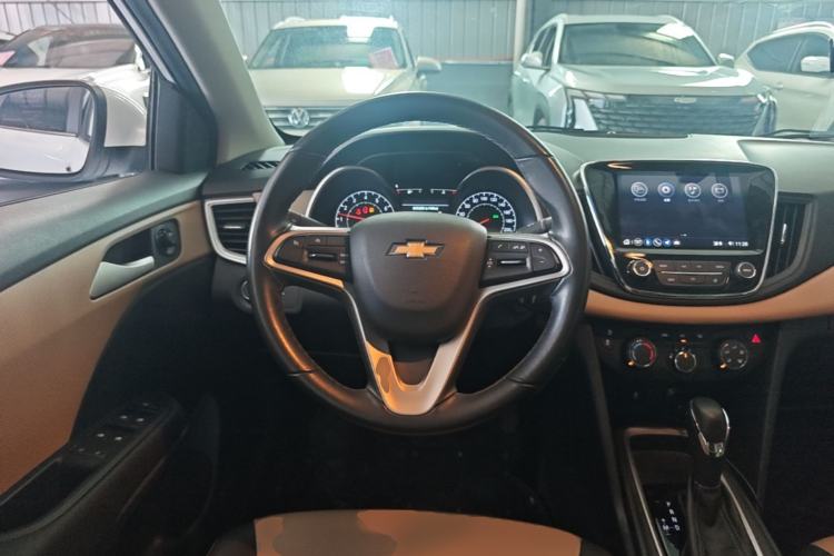 Used Chevrolet Monza 2022 320 Automatic Enjoyment Sunroof Version Steering Wheel