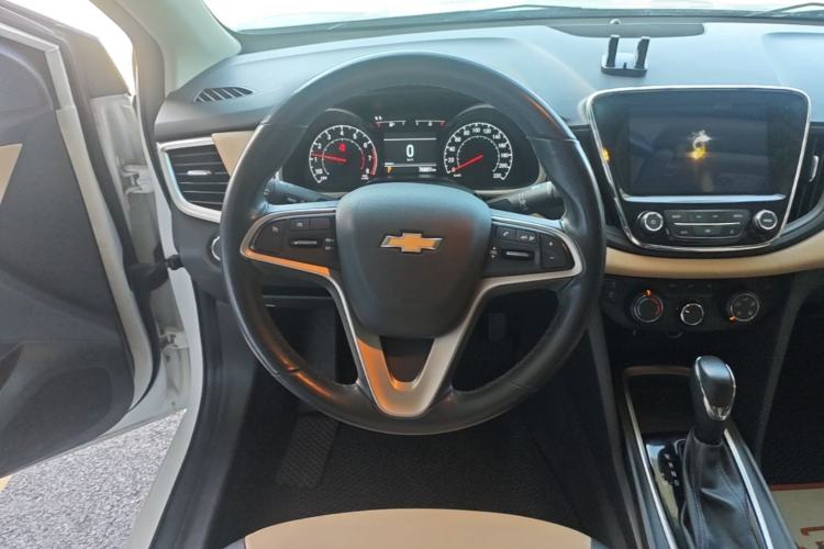 Used Chevrolet Monza 2022 320 Automatic Enjoyment Sunroof Version Steering Wheel