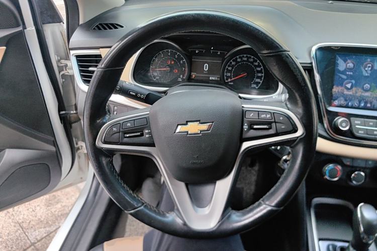 Used Chevrolet Monza 2022 320 Automatic Enjoyment Sunroof Version Steering Wheel