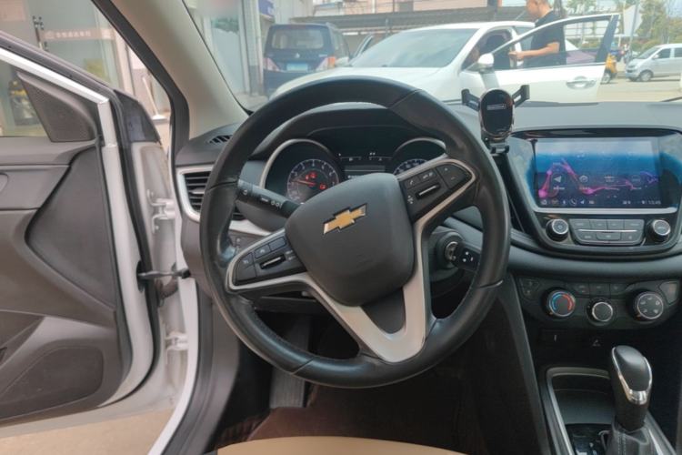 Used Chevrolet Monza 2022 320 Automatic Enjoyment Sunroof Version Steering Wheel