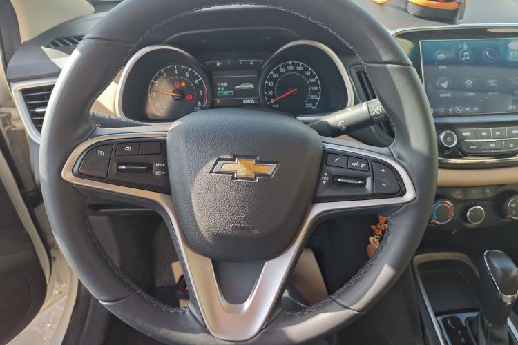 Used Chevrolet Monza 2022 320 Automatic Enjoyment Sunroof Version Steering Wheel