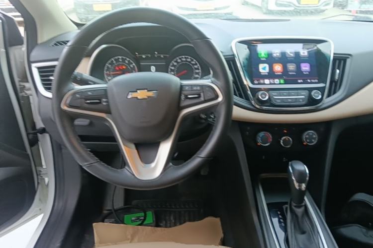 Used Chevrolet Monza 2022 320 Automatic Enjoyment Sunroof Version Steering Wheel