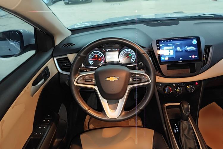Used Chevrolet Monza 2022 320 Automatic Enjoyment Sunroof Version Steering Wheel