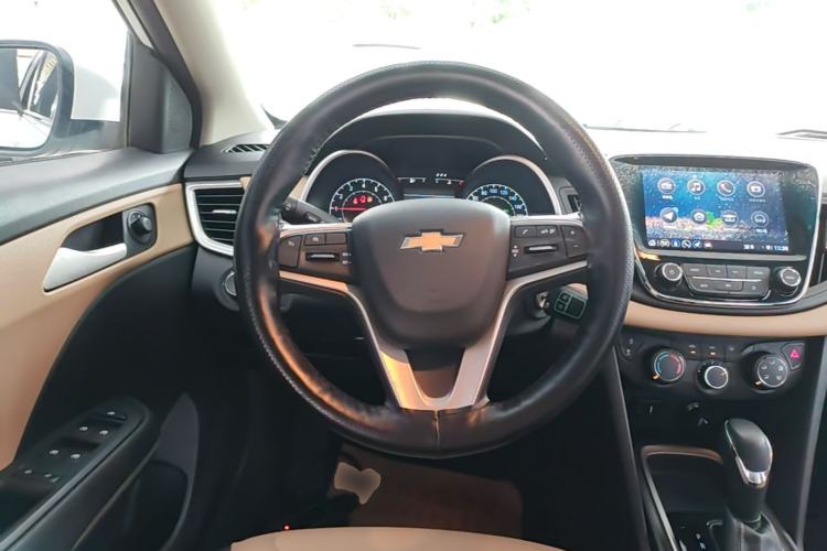 Used Chevrolet Monza 2022 320 Automatic Enjoyment Sunroof Version Steering Wheel